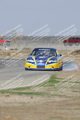 media/Oct-25-2025-CalClub SCCA (Sat) [[34c778dfbe]]/Group 2/Qualifying/